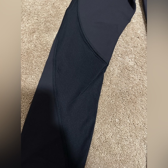 NWT lulu leggings size 2 - Picture 3 of 6